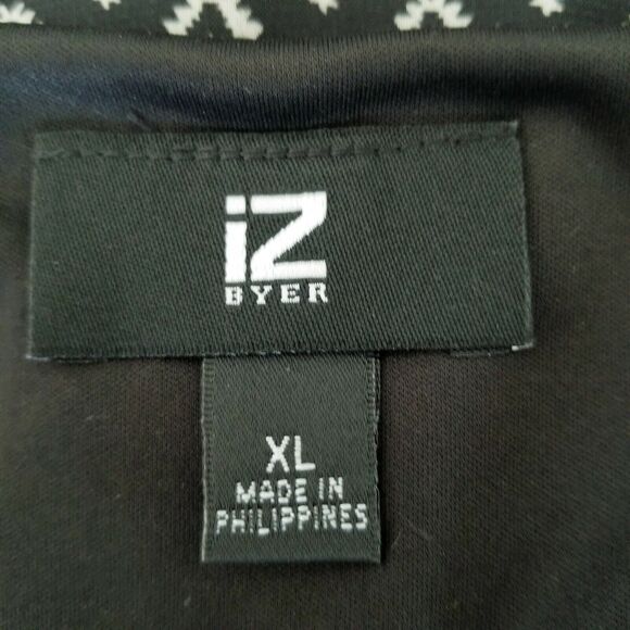 IZ Byer Women's Geometric print Black/White Zipper V-neck Dress - Size XL - Picture 7 of 7